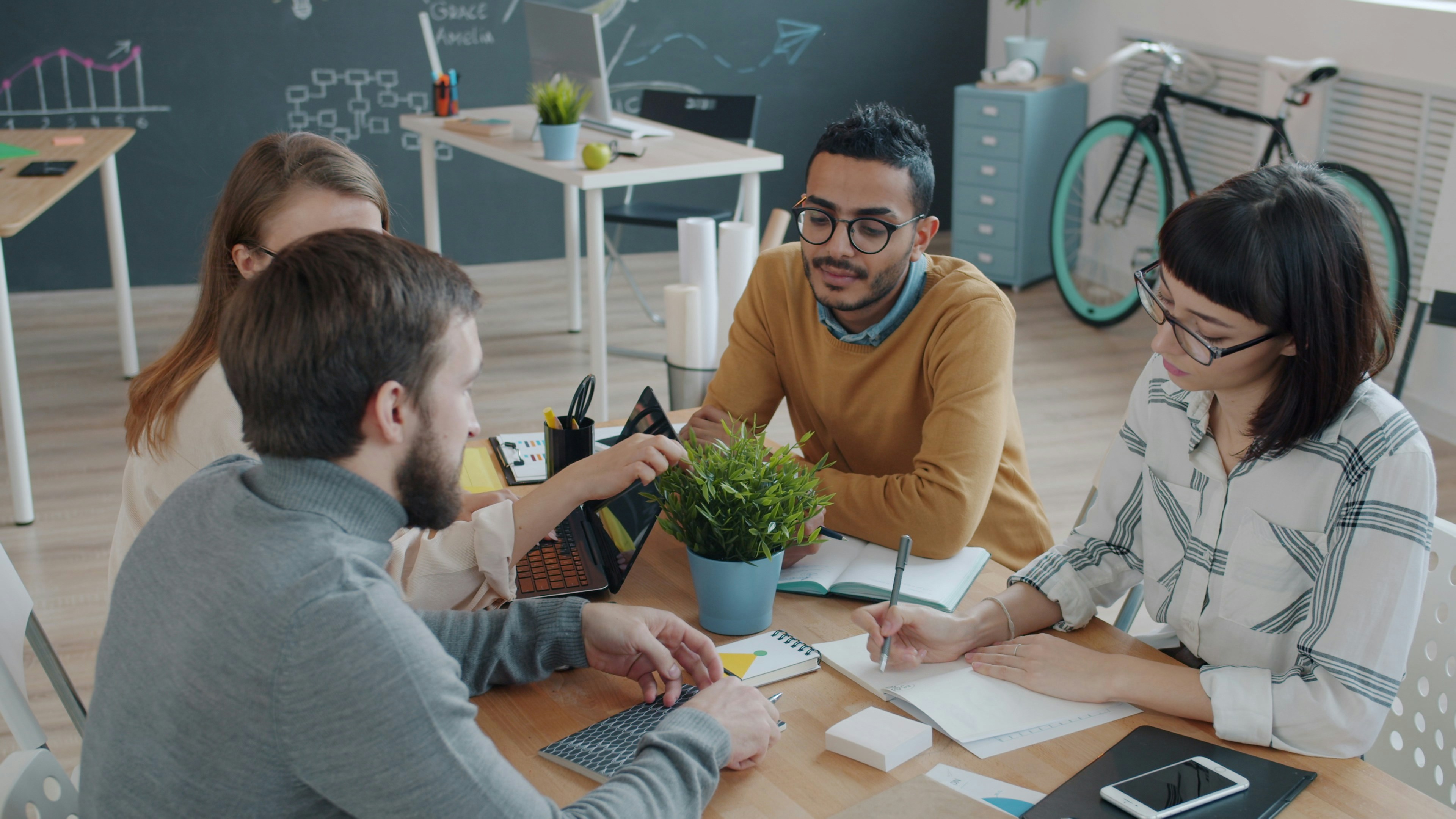Des experts Nivalt en atelier avec les équipes d'un cabinet
